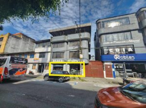 local esmeraldas mesa de trabajo 1 (1)